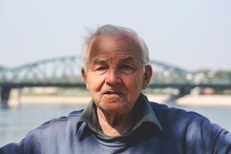 age-angry-elderly-6110 age-angry-elderly-6110