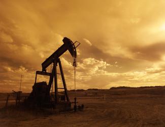 gray-industrial-machine-during-golden-hour-162568 gray-industrial-machine-during-golden-hour-162568