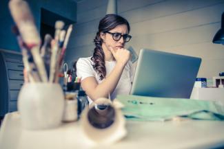 photo-of-a-woman-thinking-941555 photo-of-a-woman-thinking-941555